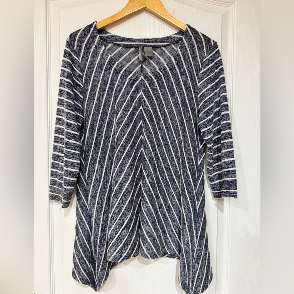 New Directions Weekend Size Large